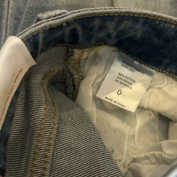 Pink Lily  Distressed Flare Jeans Raw hem - Picture 3 of 4